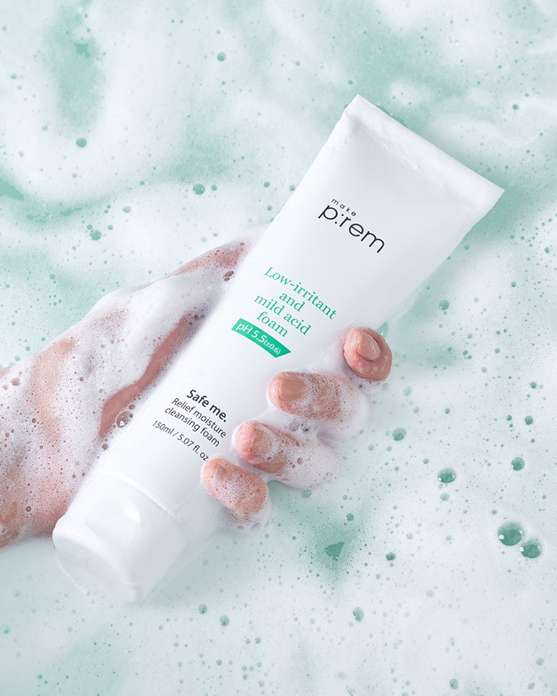 make p:rem Safe Me Relief Moisture Cleansing Foam